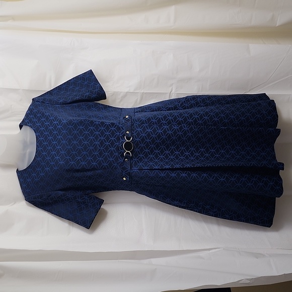 Estee Lauder Dresses & Skirts - ESTEE LAUDER vintage Cocktail Dress, SIZE 6, Black & Dark Blue w/ "Belt" Accent